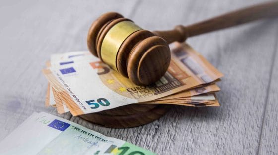 Le low cost pagano pegno: multa da 150 milioni in Spagna