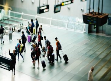 Caos voli estivo, come tutelarsi: guida pratica per passeggeri