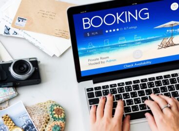 Booking alza l’outlook e non teme ChatGpt