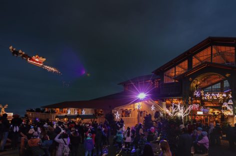 Natale magico in Svizzera tra mercatini e treni rossi