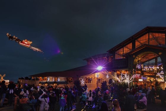 Natale magico in Svizzera tra mercatini e treni rossi