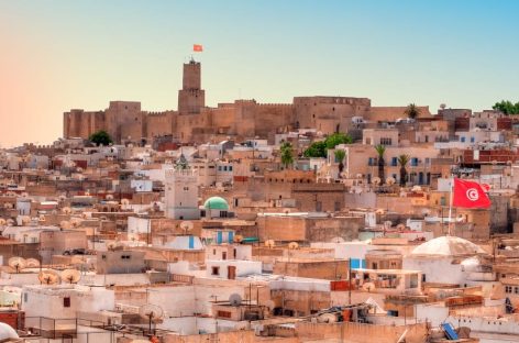 Tunisia, da gennaio 2025 servirà il passaporto