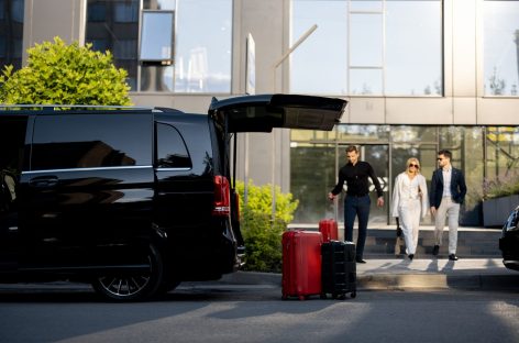 Cassazione: “L’agenzia di viaggi può trasportare turisti”