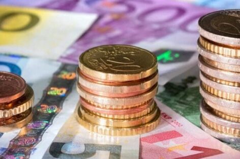 Risarcimenti aerei, la proposta al ribasso dell’Europa