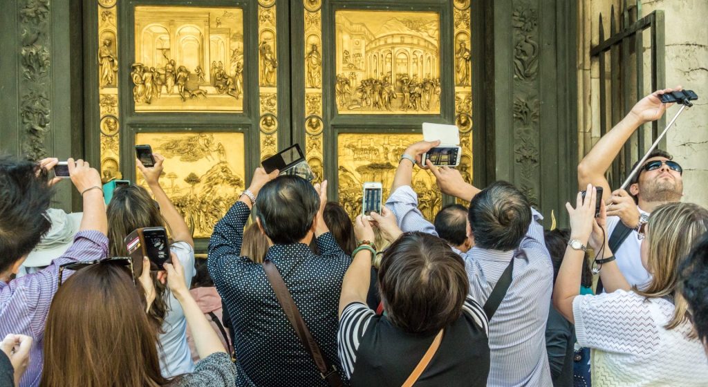 Turisti Firenze da adobe