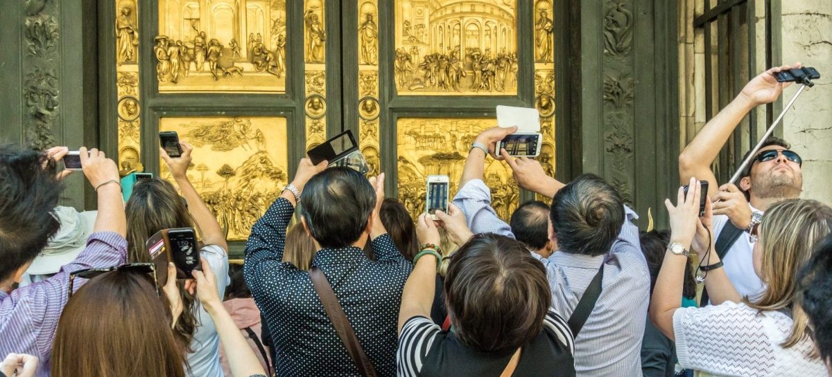 Pasqua e ponti, l’Italia fa scacco matto alla Francia