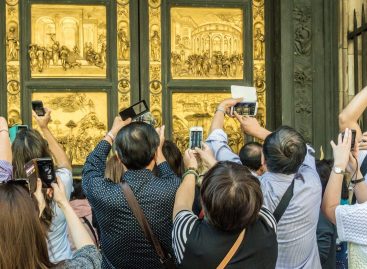 Pasqua e ponti, l’Italia fa scacco matto alla Francia