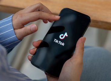 Dove vai in vacanza? Se a deciderlo sono TikTok e l’Ai