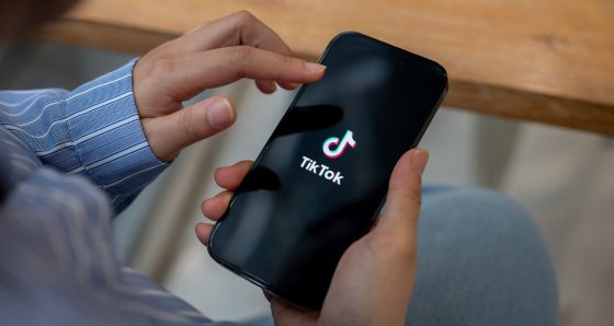 Ai e social marketing: i corsi per adv di Fiavet Toscana