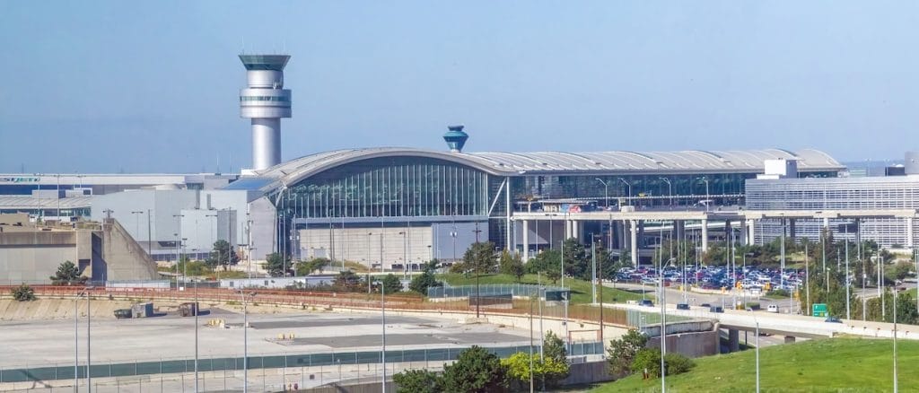 Toronto, Ontario, Lester B. Pearson International Airport adobe
