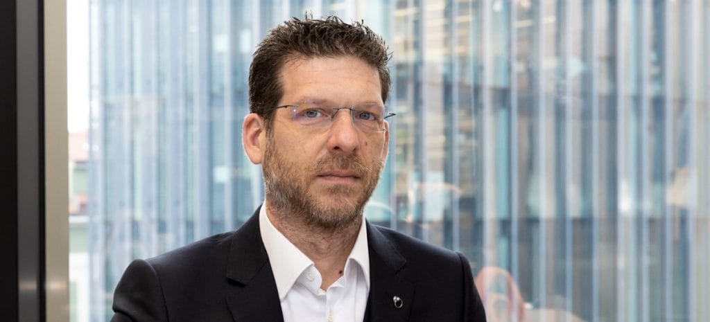 Matteo Sarzana_Airbnb_uff.st.