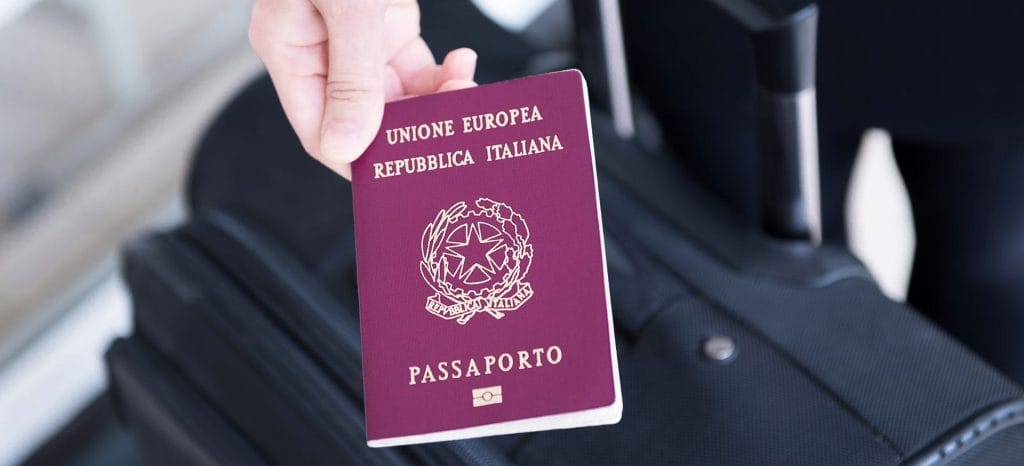 Passaporto Italia da adobe