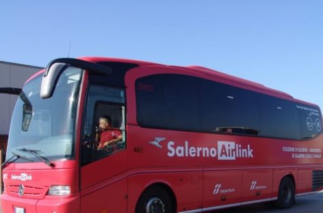 Busitalia potenzia il Salerno Airlink: più corse per l’aeroporto Costa d’Amalfi