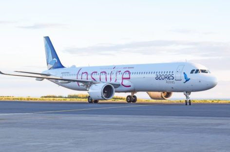 Bimbo gratis a bordo dei voli Azores Airlines