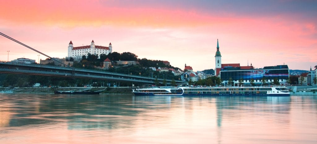Bratislava_Giver_uff.st.
