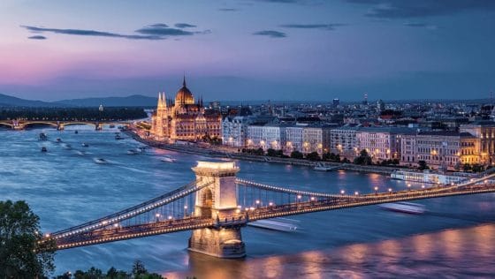 Giugno con Giver tra crociere fluviali sul Danubio e tour nei Fiordi