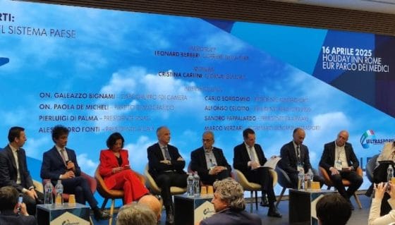 Aviazione, l’Enac rivendica la sua politica “industriale”