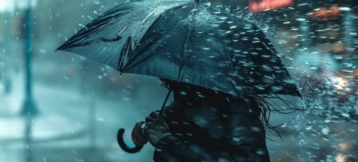 Maltempo in nord Italia: treni cancellati in Piemonte