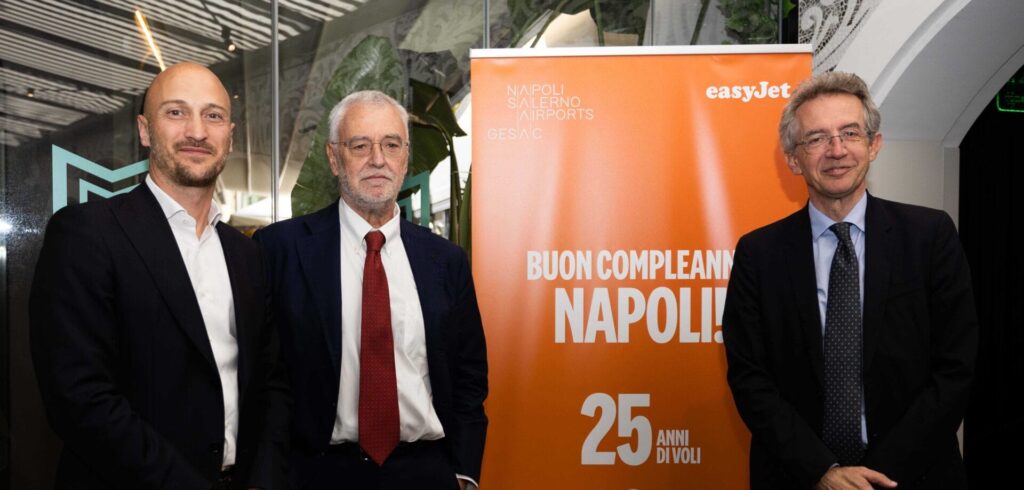 Country Manager easyJet L.Lagorio, Ad Gesac R.Barbieri, Sindaco Manfredi da uff st easyJet