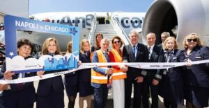 Napoli-Chicago da uff sta di American Airlines