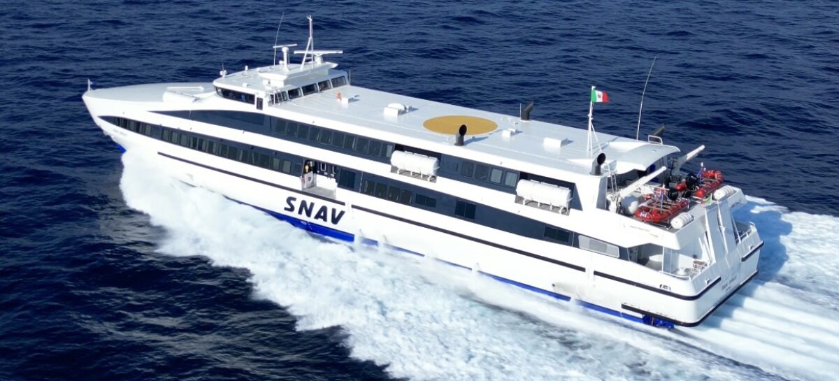 Snav, tornano i traghetti veloci tra Napoli e le Eolie