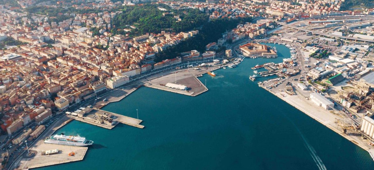 Voli Ancona, bando aperto per le rotte in continuità territoriale