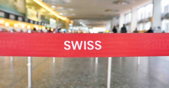 Swiss, a terra gli A220: “Problemi al motore”