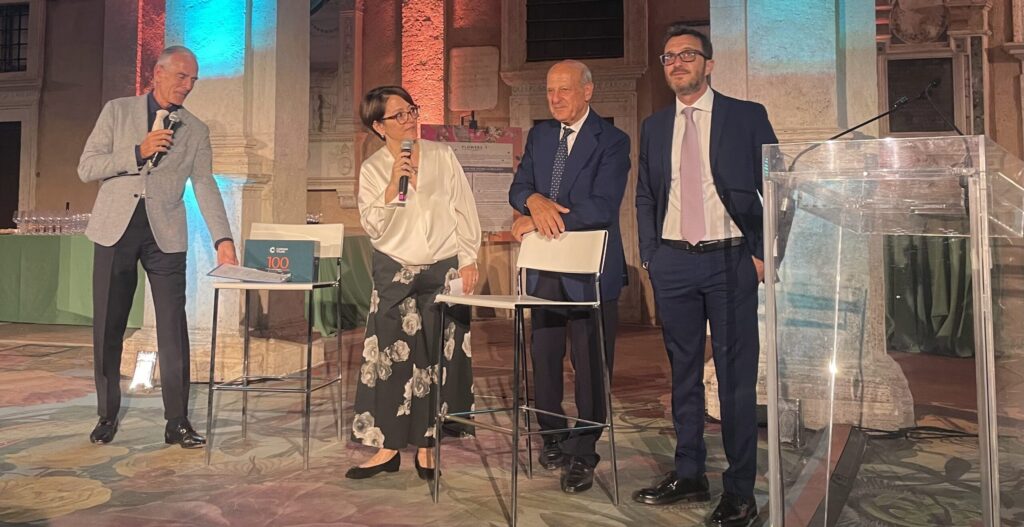 Carrani 100 anni gigliotti delfini pannozzo