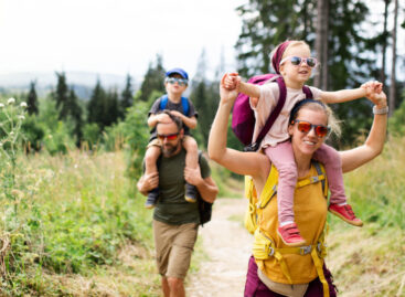 Vacanze open air, il 75% in famiglia: il Camping Report 2025