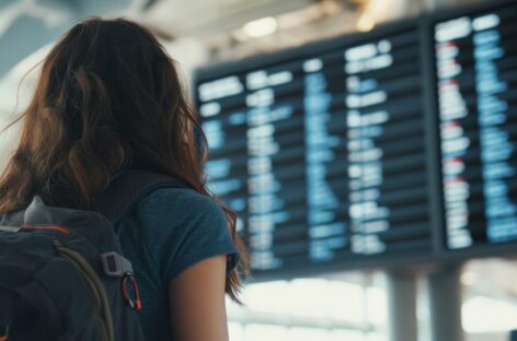 Ritardi aerei, il risarcimento scatta dopo le 3 ore