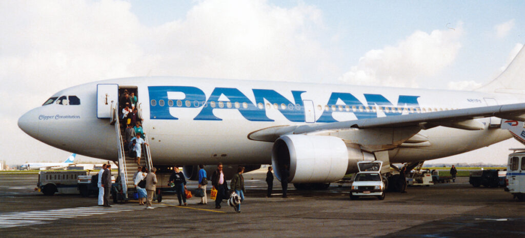 Adobe Stock_ Brussels, Belgium, 1989. Passengers deboarding an Airbus A310-30_PanAm