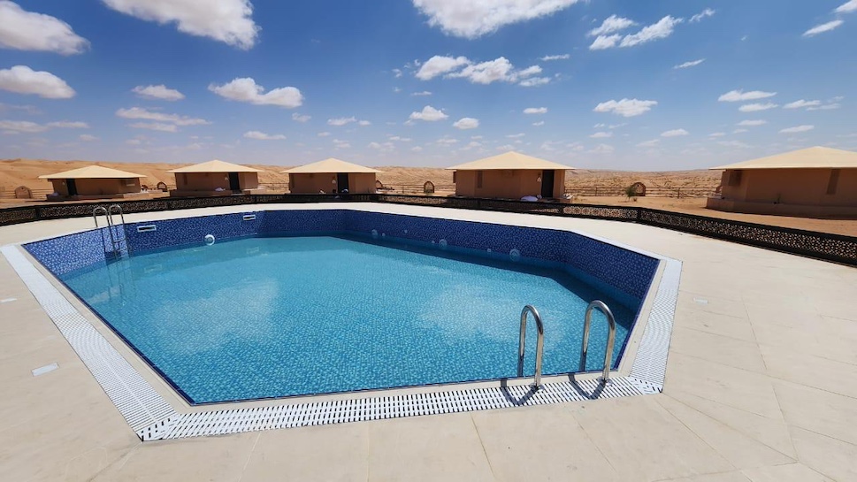 Stars Gate Camp Oman - la piscina_uff.st. Originaltour