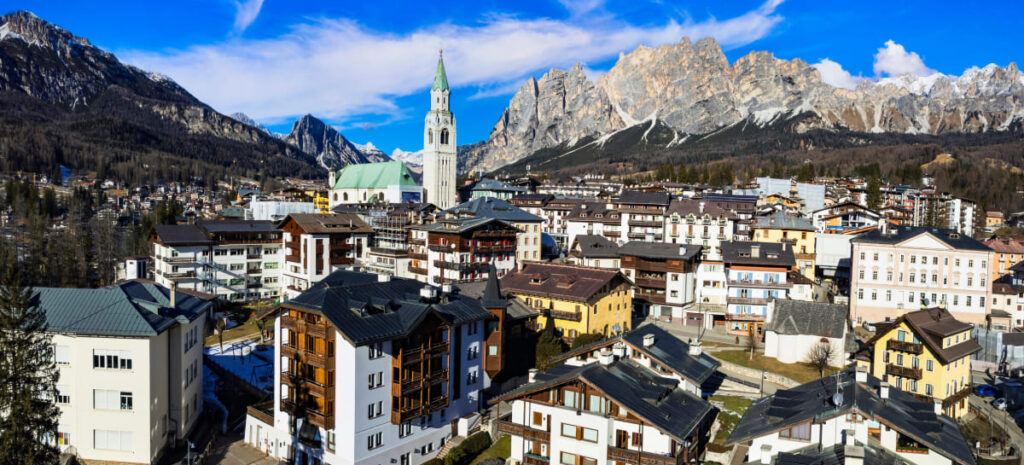 Cortina_adobe