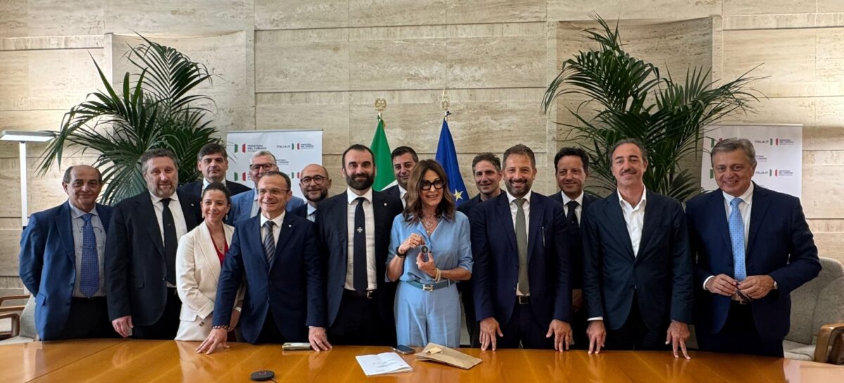 Tavolo anti overtourism con Santanchè e Piantedosi