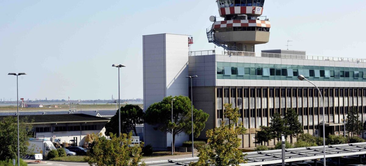 Aeroporti veneti, la società Save ceduta (in parte) ai francesi