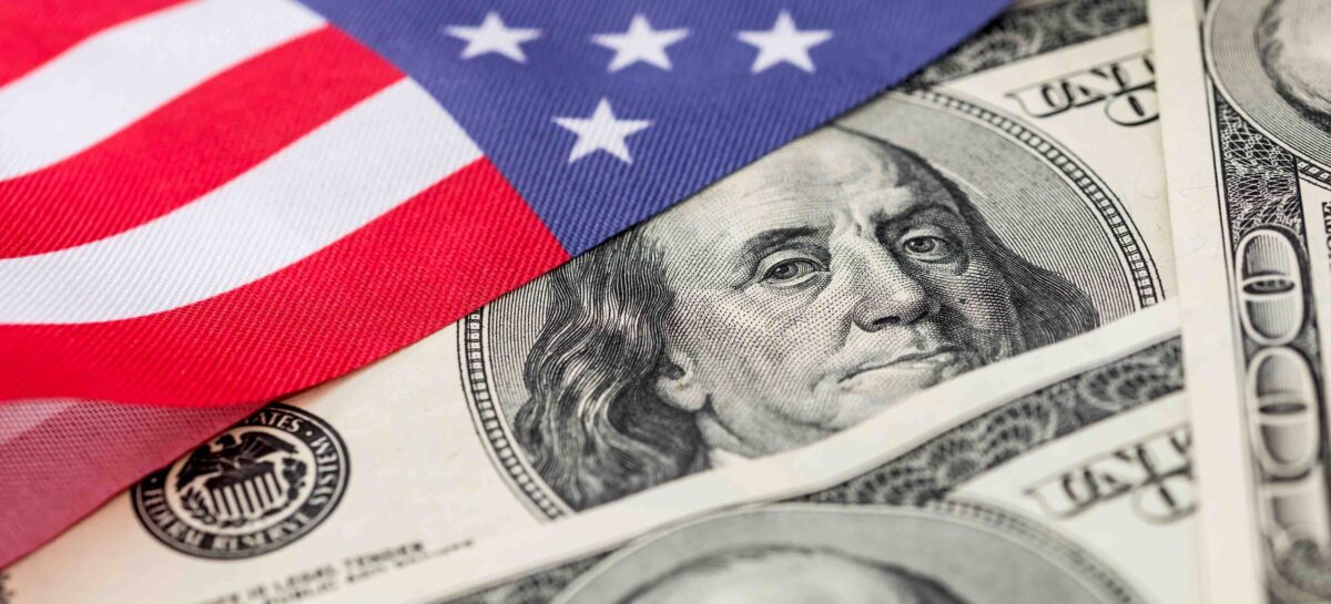 Trump in Scozia tra golf, affari e politica