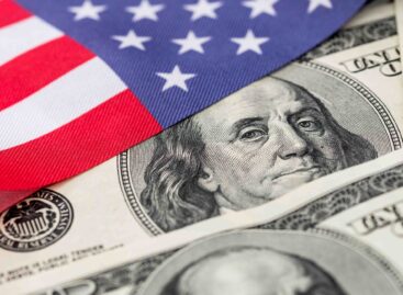 Trump in Scozia tra golf, affari e politica