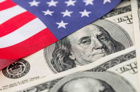 Trump in Scozia tra golf, affari e politica