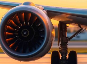 Bergamo, voli (di nuovo) in tilt. Uomo risucchiato dal motore di un aereo