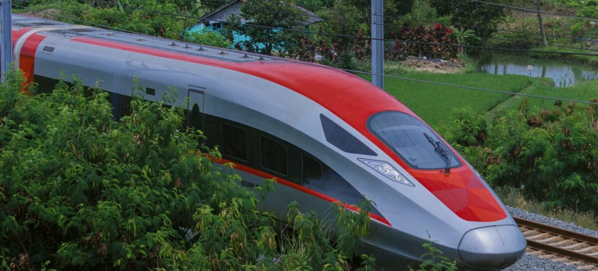 Indonesia, i treni Av accorciano le distanze. Ma i conti non tornano