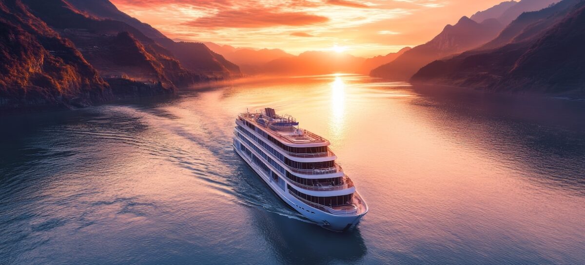 La cinese Century Cruise sbarca sui fiumi d’Europa