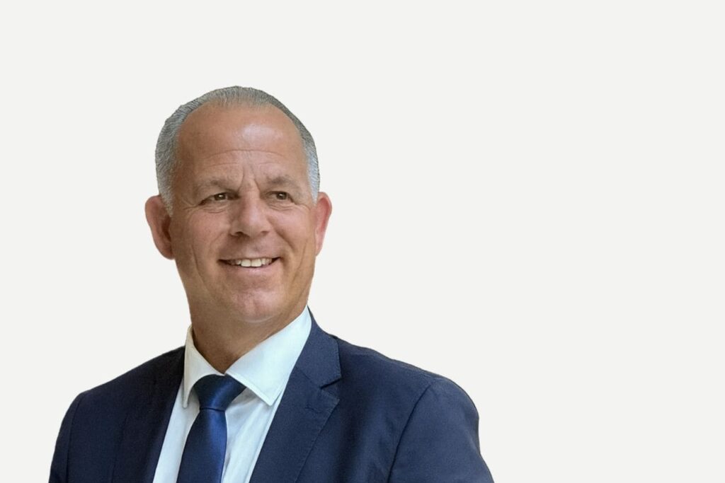 Gauss Gulf Air da profilo Linkedin Gauss