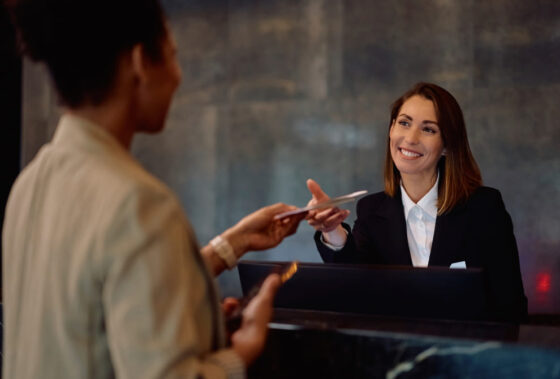 HeyLight per accomodation, la risposta smart per il turismo e l’hôtellerie