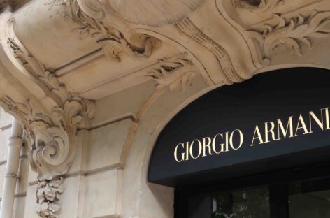 Armani e i suoi hotel di lusso: anche il turismo piange