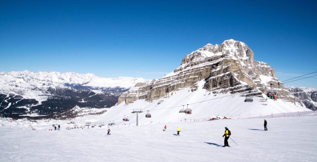 Madonna di Campiglio da adobe
