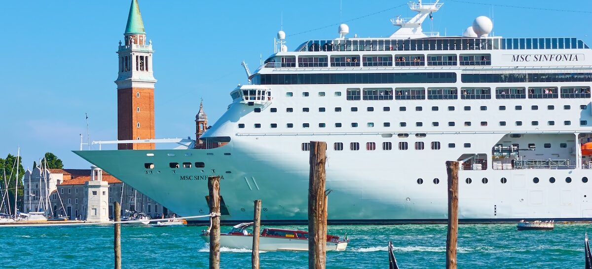 Overtourism: se la città blocca le navi da crociera