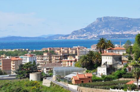 Pochi turisti? Colpa dell’algoritmo: Vallecrosia vuole cambiare nome