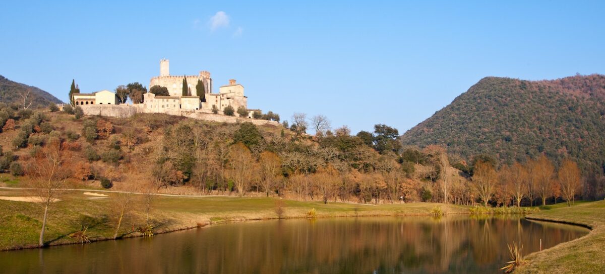 Umbria, il Castello di Antognolla acquisito dal magnate Alabbar: sarà Six Senses