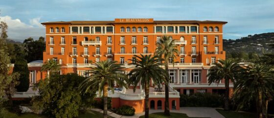 Saint-Tropez, l’iconico Le Beauvallon riaprirà il 24 aprile con Como Hotels