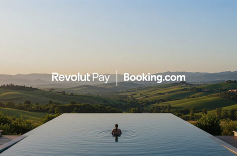 Booking, ora si paga anche con Revolut